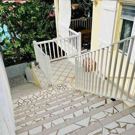 Habitation Nala Proche Bourg Apartment Terre-De-Haut Exterior foto